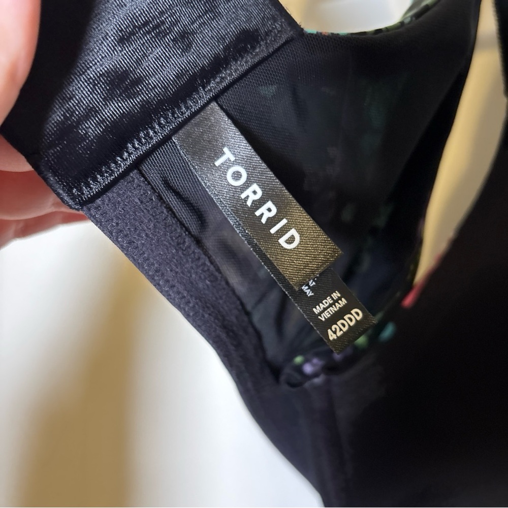 Floral Print Women's Bra Criss Cross Detail Torrid XO Plunge Push-Up 42DDD EUC - Picture 6 of 9